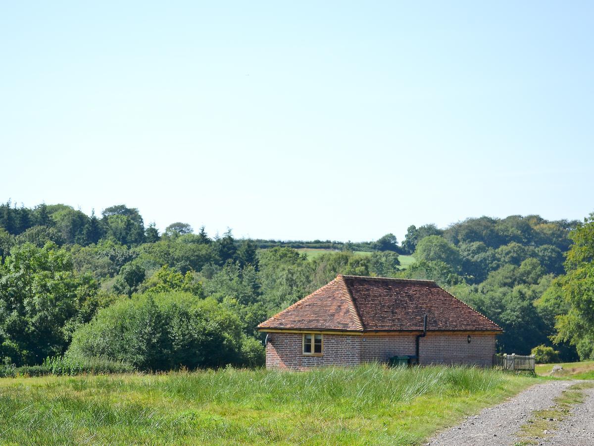 Coblye Barn Villa Battle Exterior photo